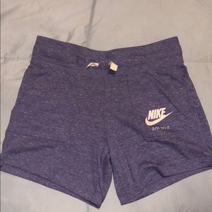 Brand new with tags doesn’t fit me😭